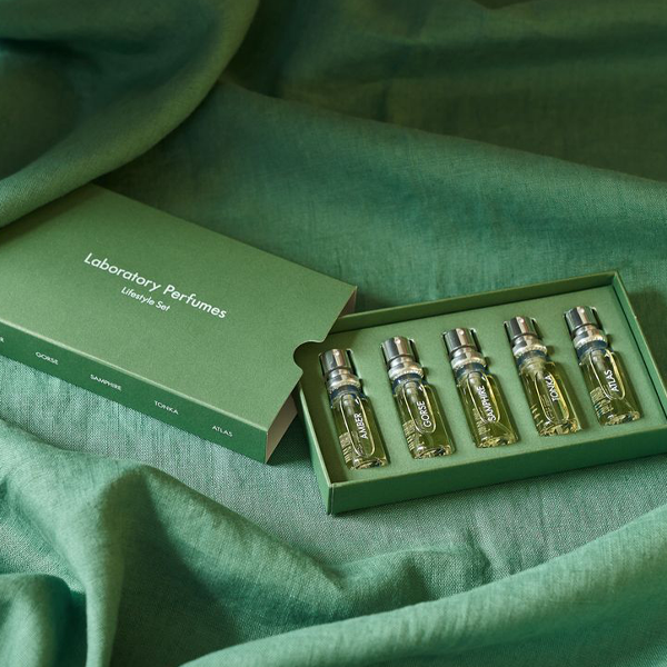 Perfume-boxes-2.png
