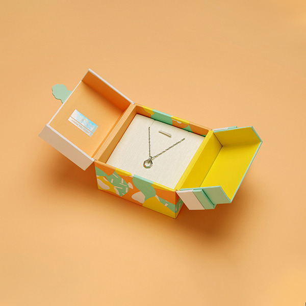 one-piece-box.webp